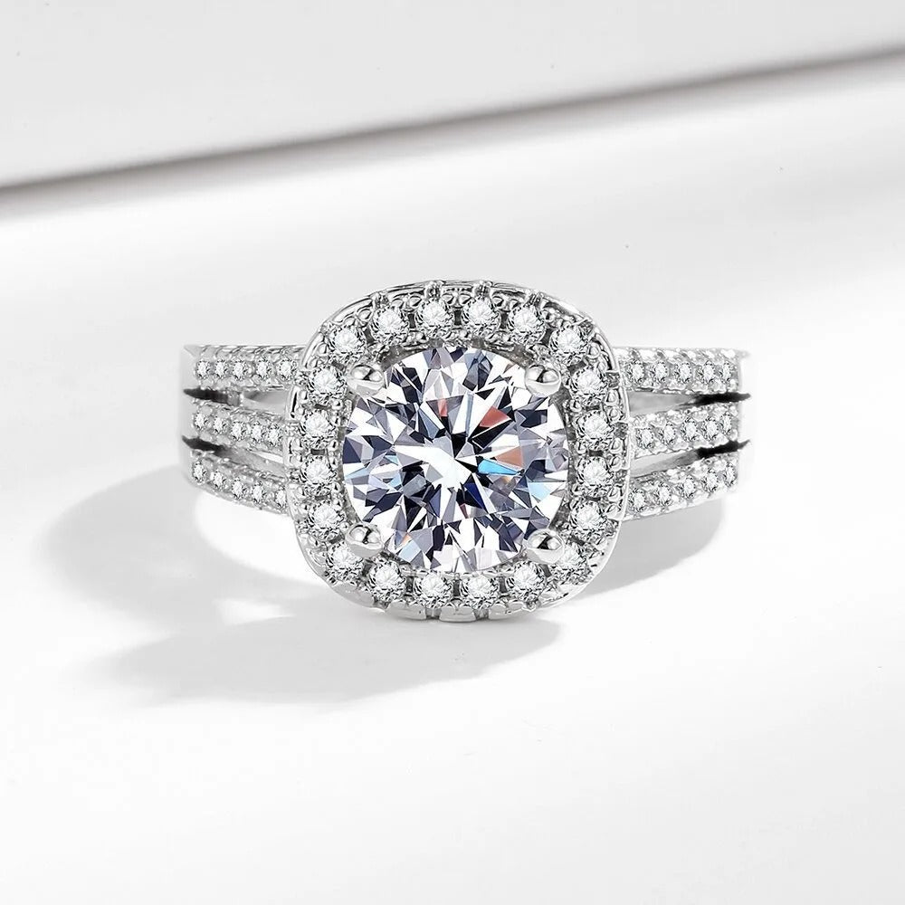 Luxury Silver Color Engagement Wedding Rings for Women Elegant Cushion Shaped Design Zircon Stone Ring Fashion Party Jewelry