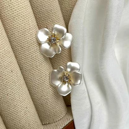 S925 Sterling Silver Vintage Flower Zircon Stud Earrings for Women Retro Sanding Elegant Fine Jewelry Accessories
