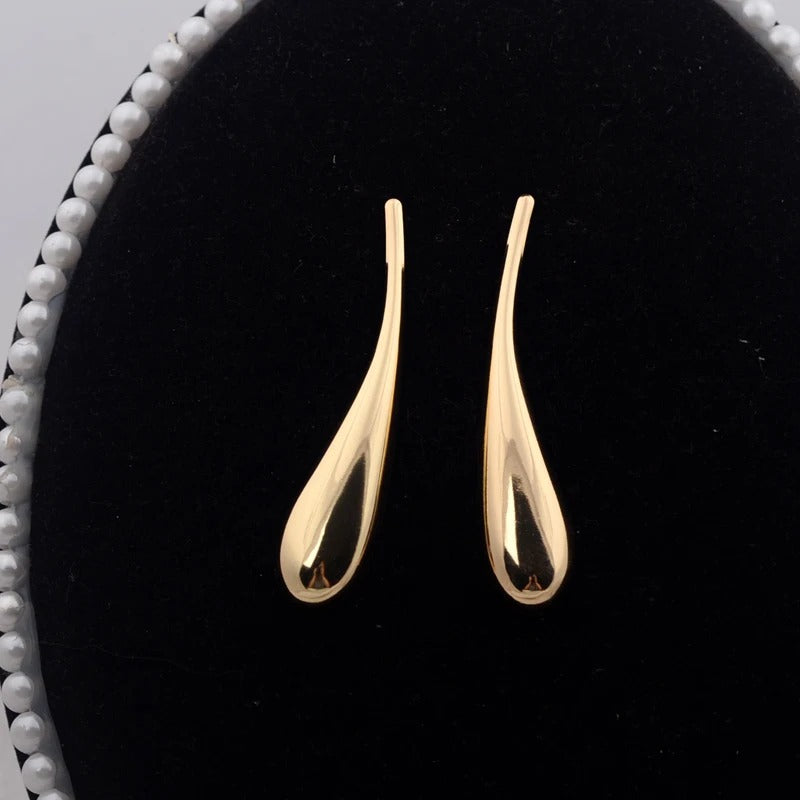 Women’s Long Water Drop Earrings Golden Metal Vintage Dangle