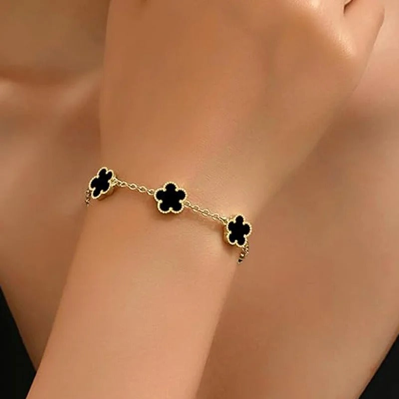 Lucky Clover Double-Sided Flower Bracelet – Gold-Plated Stainless Steel Jewelry for Women