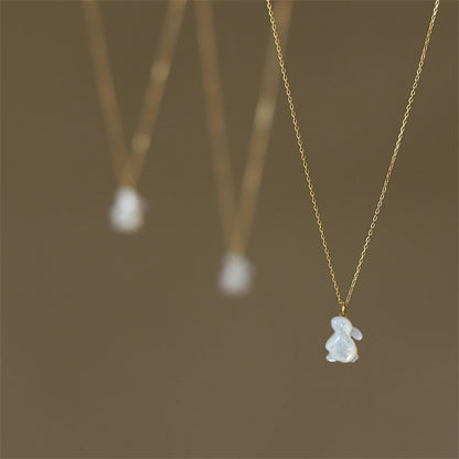 Simple Moon Watching Rabbit~Shell Rabbit Fresh and Artistic Necklace Jewelry for Female Jade Rabbit Titanium Steel