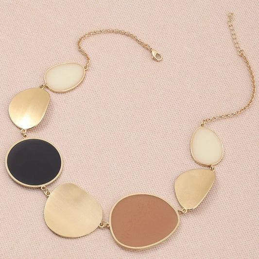 Metal Disc Pendant Choker Necklace For Girls Golden Chains Vintage Big Round Wafer Dangle Statement Necklaces Women Jewelry