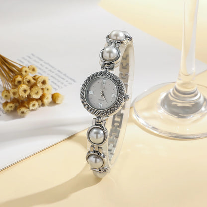 Luxury Women’s Pearl Steel Strap Quartz Watch Small Dial with Diamond Dot Hour Markers