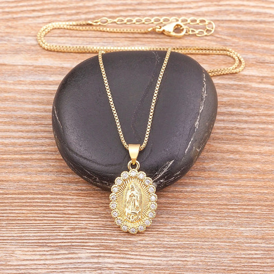 Gold Plated Copper Zircon Pendant Necklace for Women Handmade