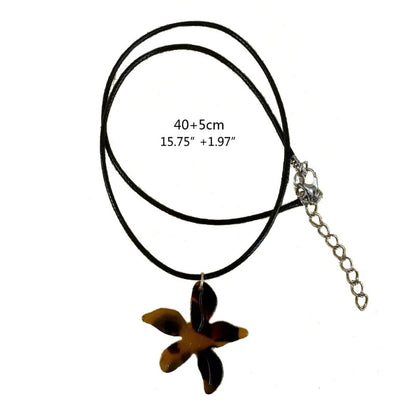Simple Maple Leaf Choker Necklace Fashion Acrylic Clavicle Chain Jewelry