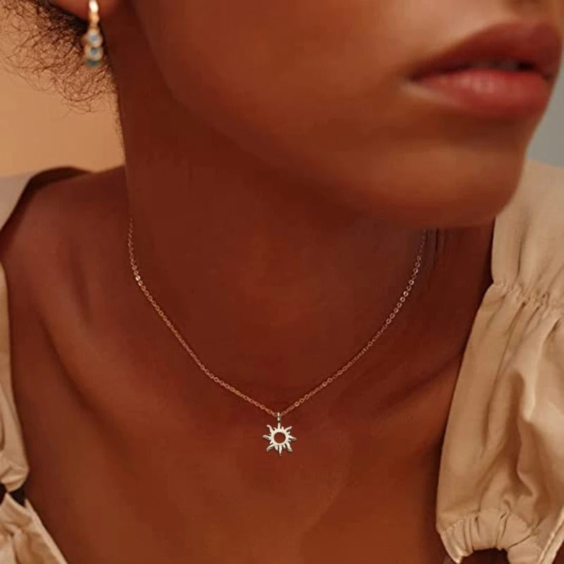 Alloy for Sun Pendant Necklace Simple Ladies Clavicle Chain Necklaces Summer Jewelry Birthday Gift for Friends