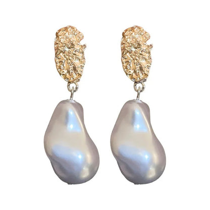 Water Droplet Imitation Pearl Dangle Earrings for Women Geometry Oval Metal Sheet Drop Earrings Party Retro Jewelry