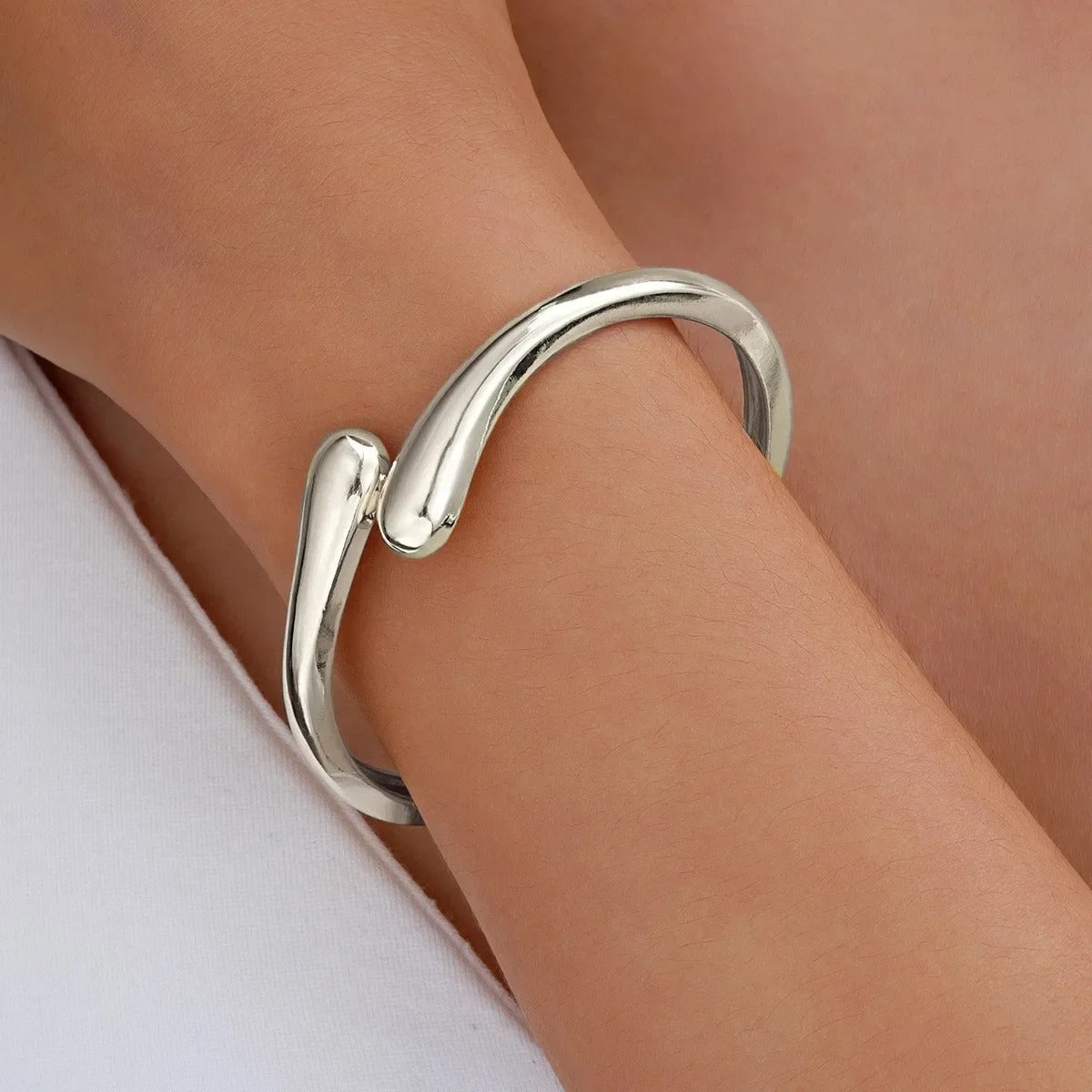 Women's Open Cuff Bangle Simple Teardrop Shaped Gold Silver Jewelry