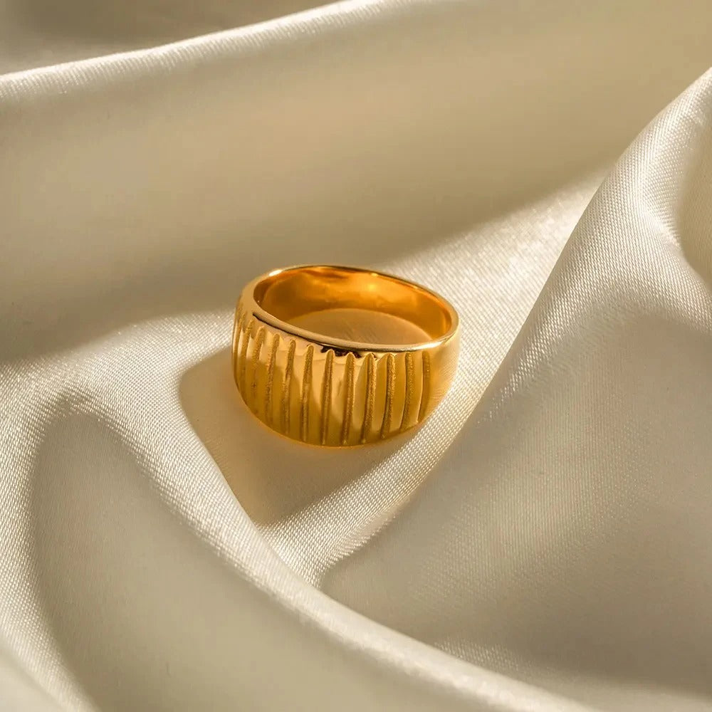 Stainless Steel Wide Edge Ring – Vertical Texture Punk Fashion Jewelry for Women, Factory Direct