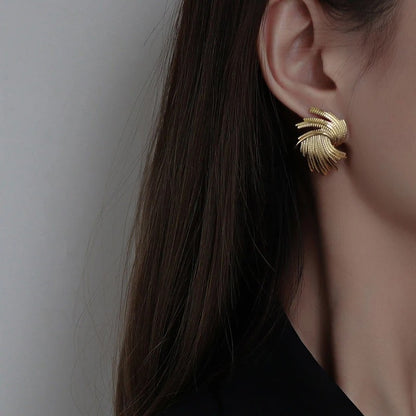 Gold Irregular Metal Twist Clip Earrings Punk Drop Earrings Women