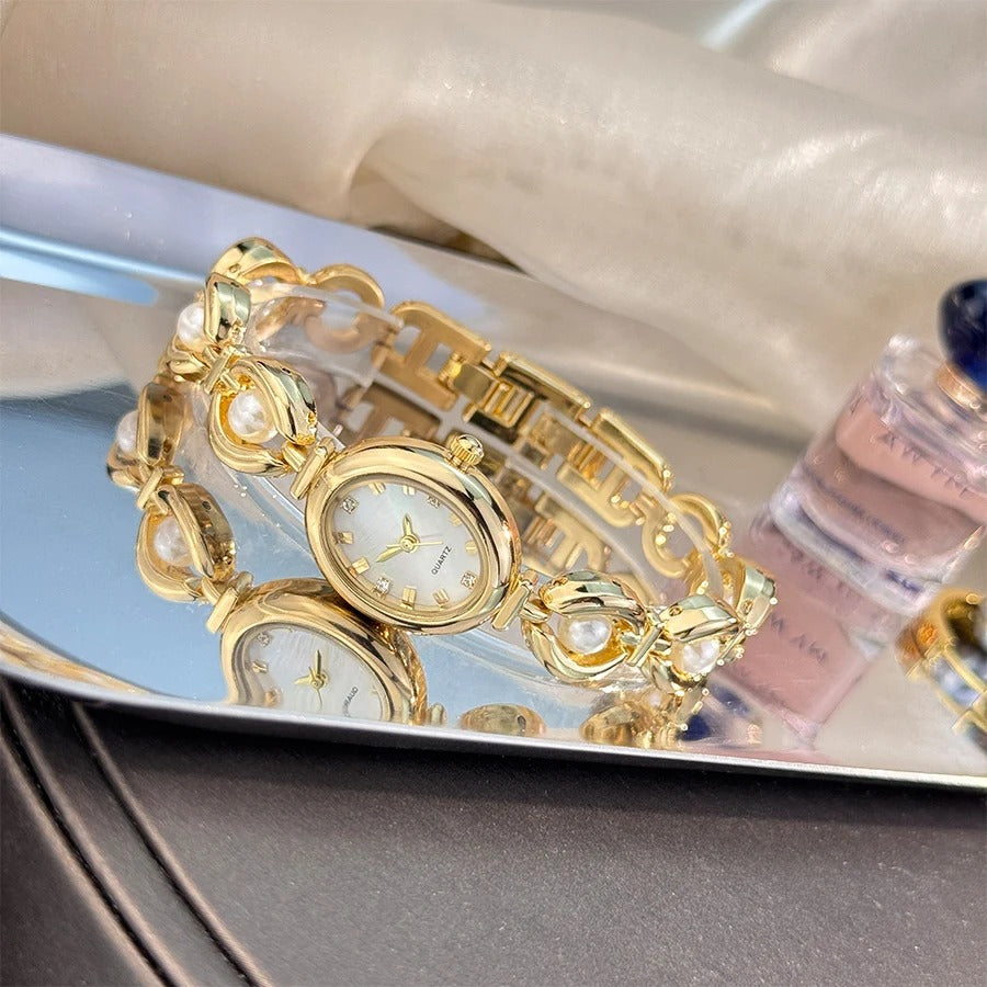 Elegant Oval Vintage Ladies Quartz Watch with Shell Bead Bracelet Luxury Minimalist Design