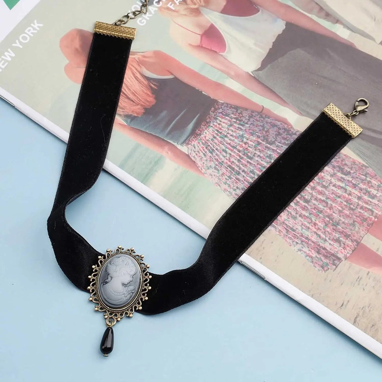 Gothic Retro Black Victorian Cameo Choker Pearl Bead Velvet Pendent Necklace for Women and Girls