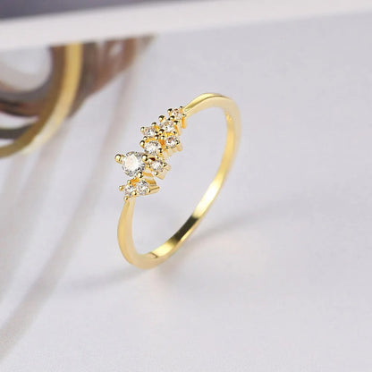 Trendy Elegant Dainty Gold Ring with Shiny Zircon for Women