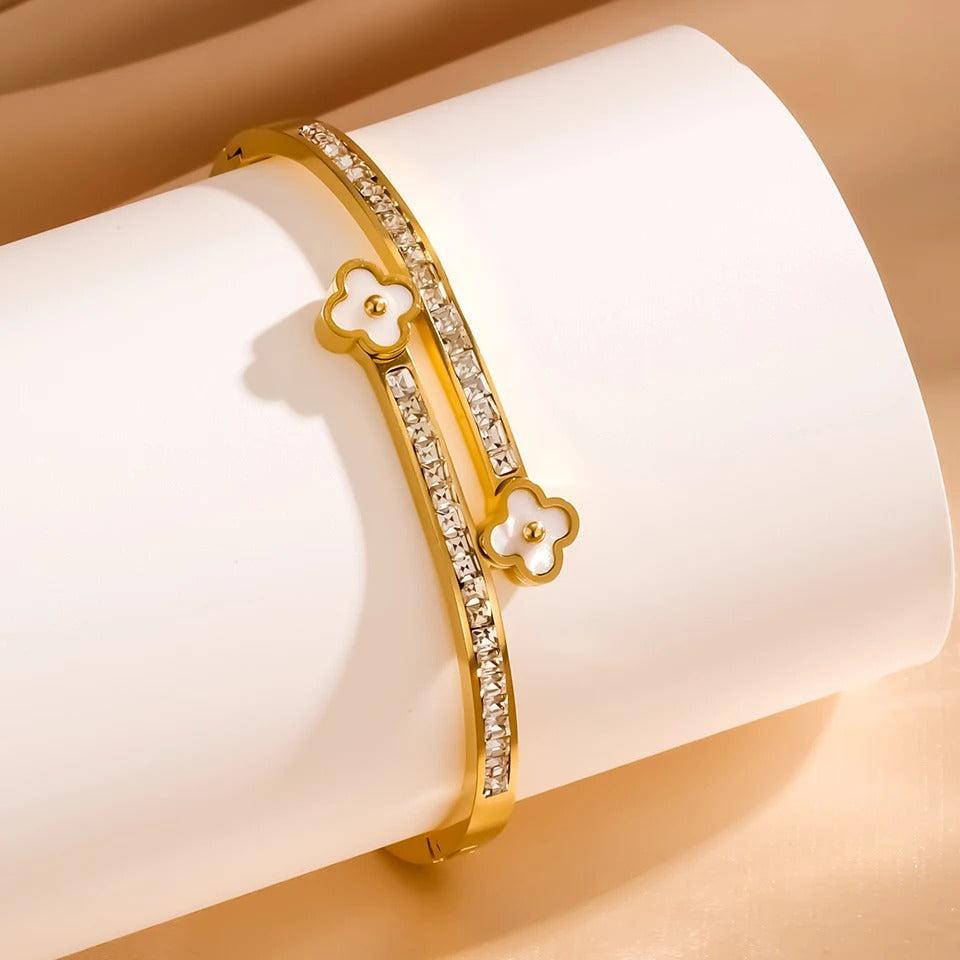 Lucky Four-leaf Flower Shell Plum Blossom Stainless Steel Open Bracelet Shiny Zircon Women‘s Fashion Daily Jewelry