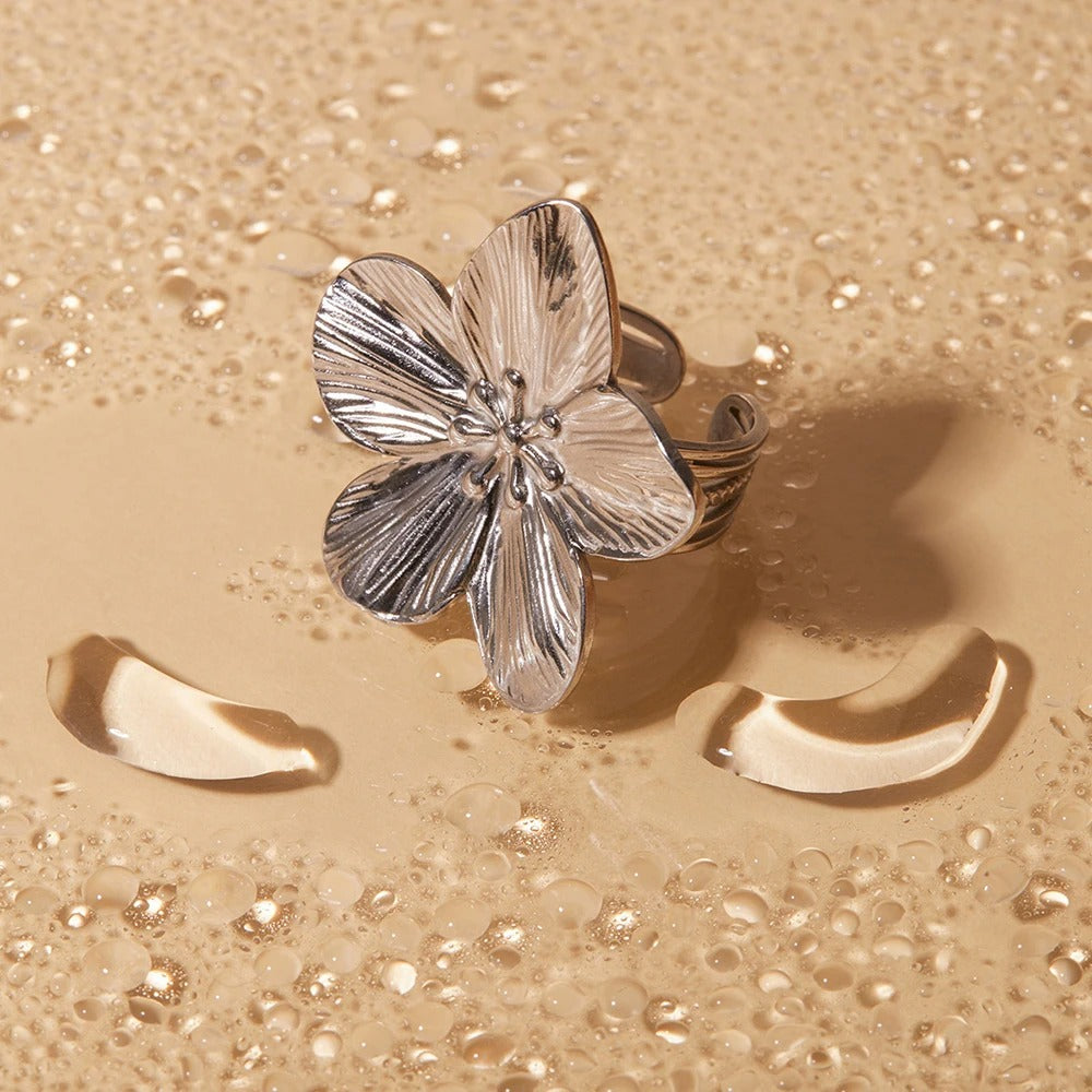 2025 New Stainless Steel Flower Ring For Women Simple Temperament Party Fashion Trendy Charm Waterproof Jewelry
