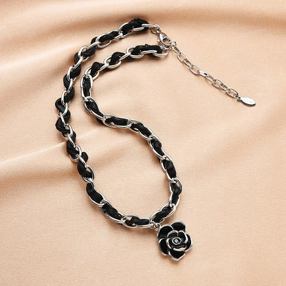 Luxury Pearl Camellia Necklace Women Summer Fashion Jewelry