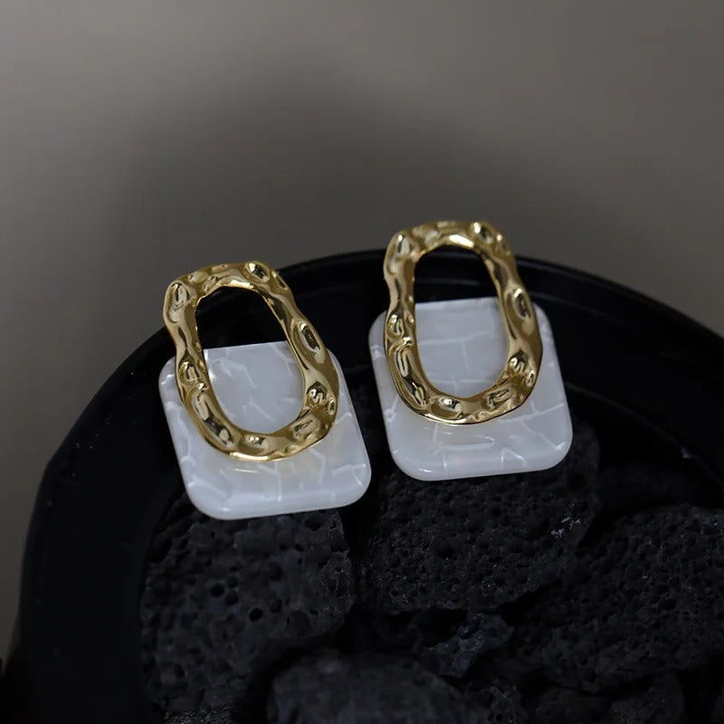 White Acrylic Square Drop Earrings for Women Golden Color Metal Irregular Hollow Oval Circle Dangle Earrings Statement Jewelry