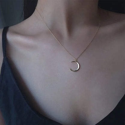 New Shiny Butterfly Necklace Ladies Exquisite Double Layer Chain Necklace Jewelry for Ladies Gift