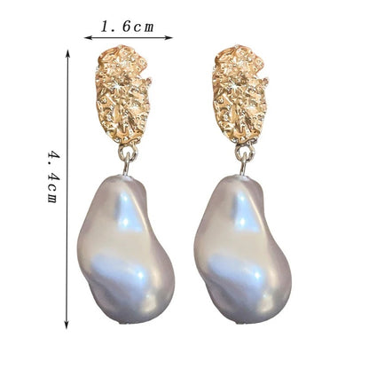 Water Droplet Imitation Pearl Dangle Earrings for Women Geometry Oval Metal Sheet Drop Earrings Party Retro Jewelry