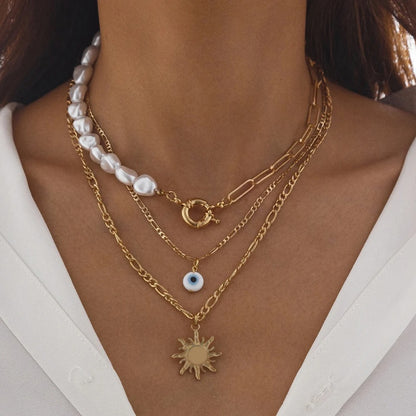 Elegant Irregular Pearl Multi-layer Necklace Heart Pendant Choker Necklace For Girls Jewelry Trend Vacation Wedding Gifts