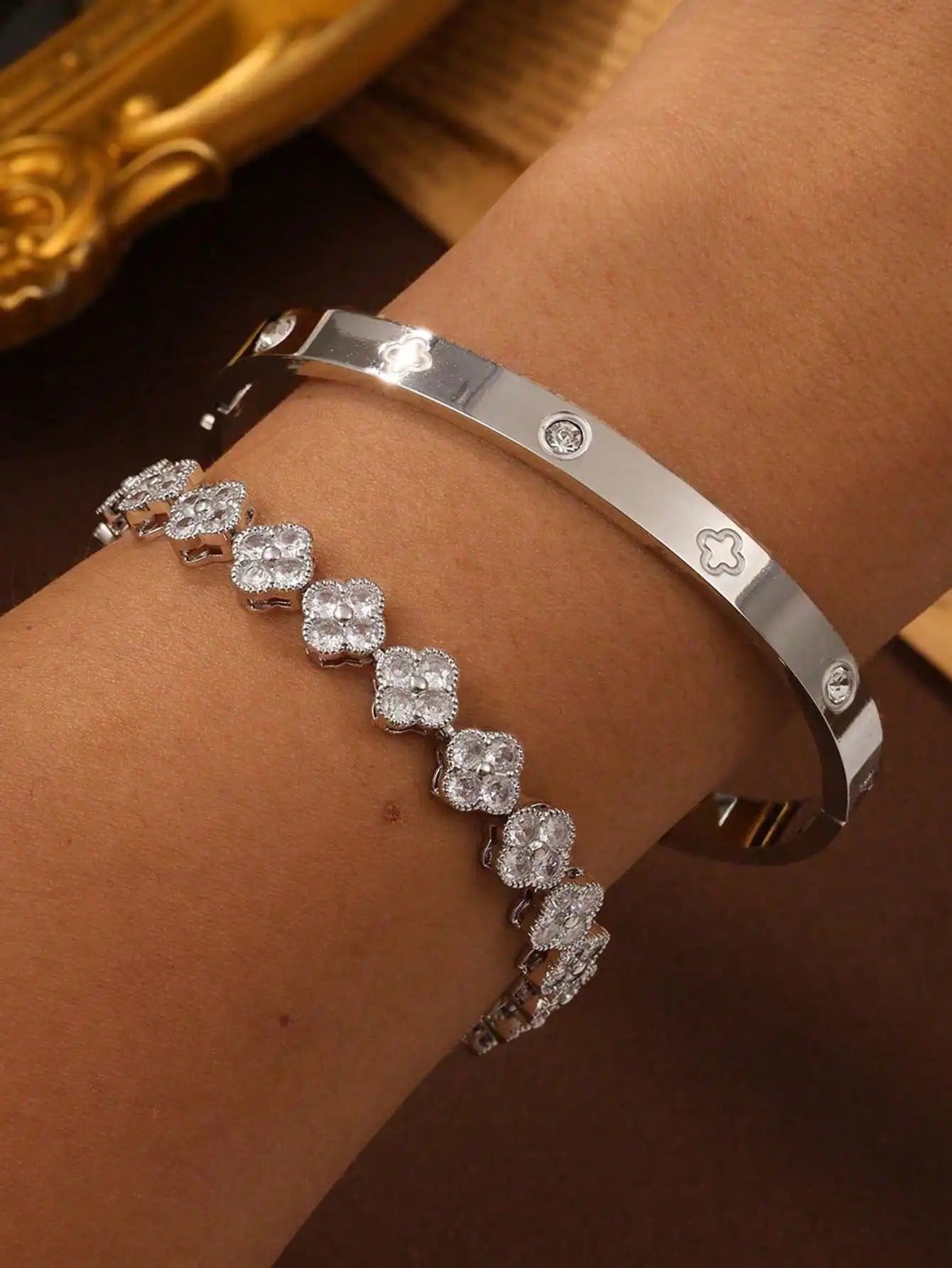 Women's Lucky Clover Bracelet Shining Zircon Stainless Steel Gift