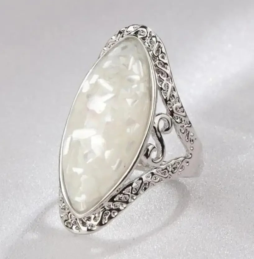 Retro Creative Red Color Stone Hollow Personal Rings For Women Party Accessories Fashion Gifts Custom Jewelry