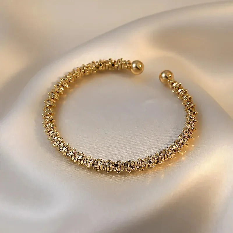 Light Luxury Classic Gold Color Twisted Open Bracelet for Women Fashion Metal Geometric Adjustable Cuff Bangle Jewelry Gifts