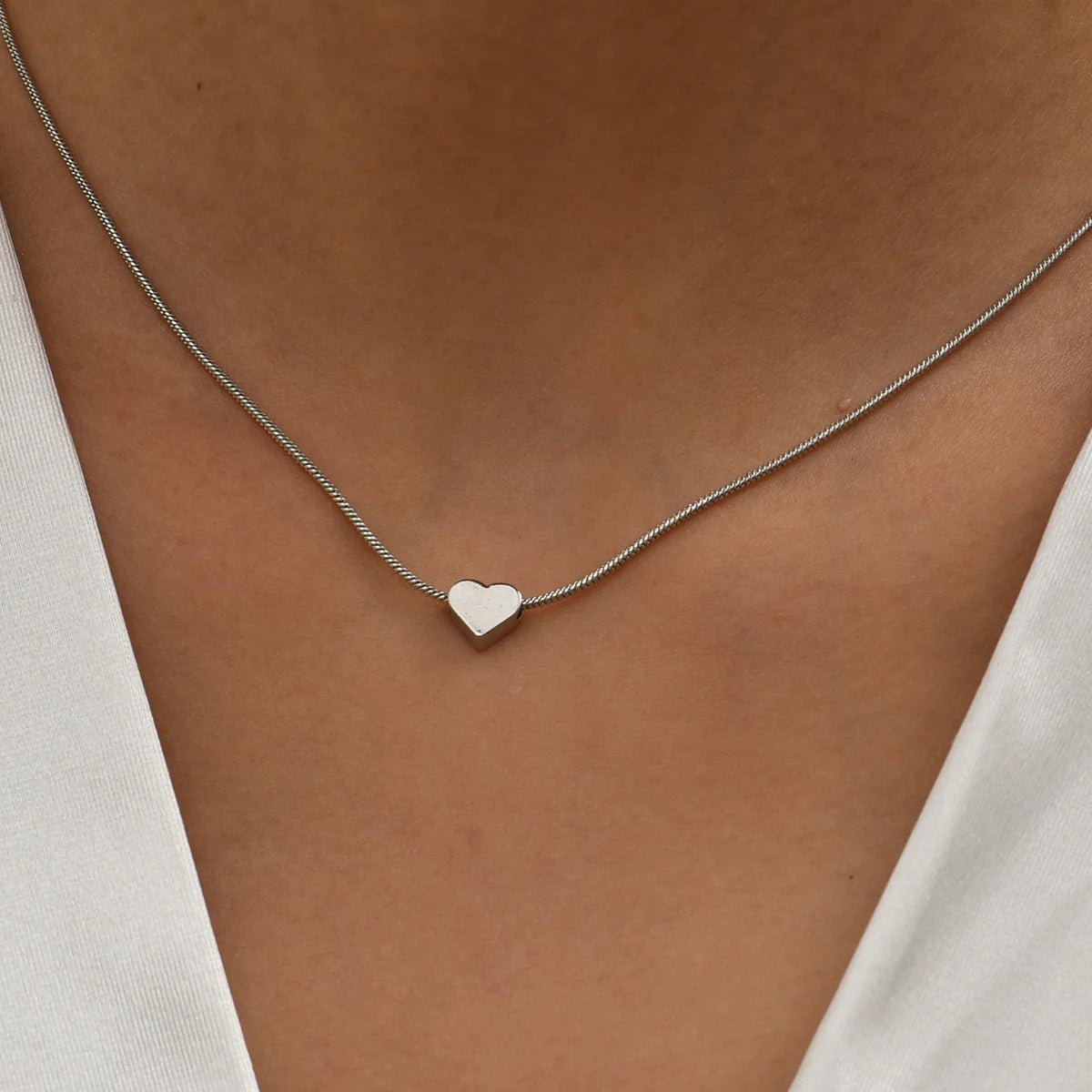 Cute Tiny Love Letter Necklace Women Fashion Choker Necklace Gold Color Zinc Alloy Party Wedding Collares Jewelry Gifts
