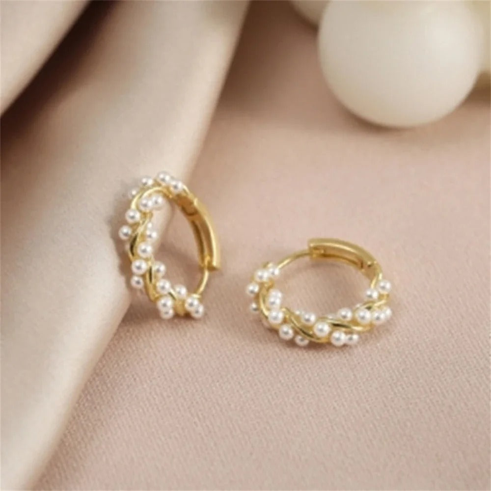 2025 New Fashion Korean Simple Temperament Circle Pearl Small Versatile Hoop Earrings for Women Party Jewelry Gifts