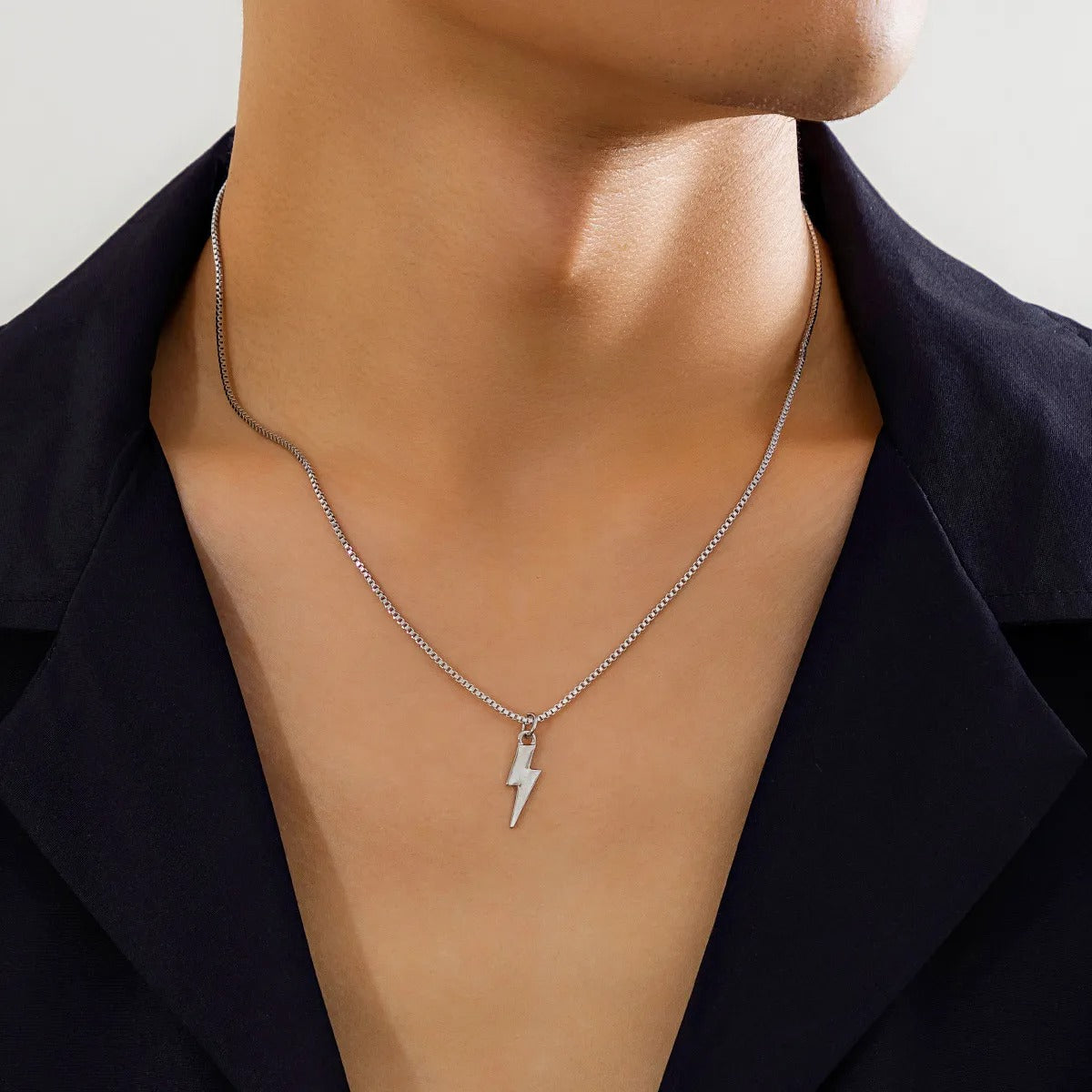 Salircon Punk Simple Box Chain Short Necklace Fashion Aesthetics Metal Lightning Pendant Necklace Men's Statement Jewelry Gift