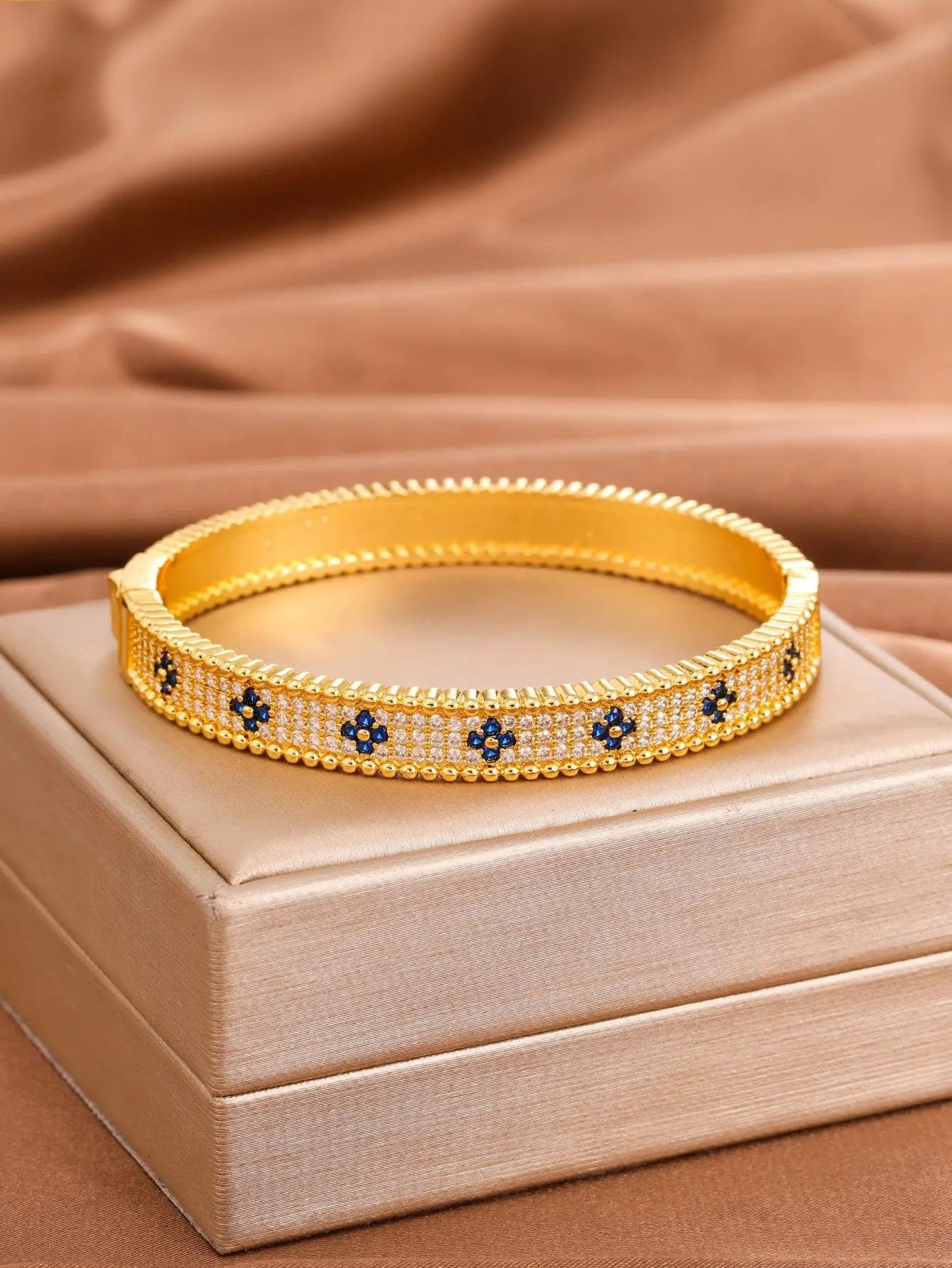New Style South Korea Exquisite Simple Flower Bracelet Elegant Fashion All-match Bracelet Women's Jewelry