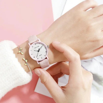 Fashion popular compact girl's watch Cute leather quartz fashion watch gift