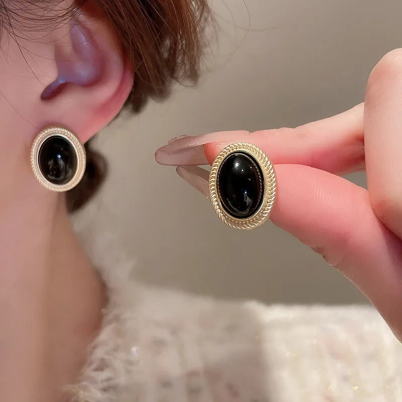 Retro Gold Black Oval Stud Earrings for Women Elegant Vintage Party Jewelry