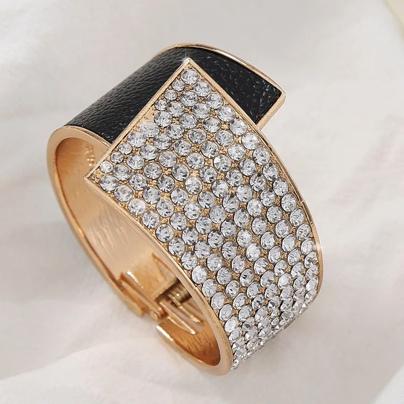 New diamond inlaid leather alloy elastic bracelet for women, fashionable and high-end, full diamond bracelet