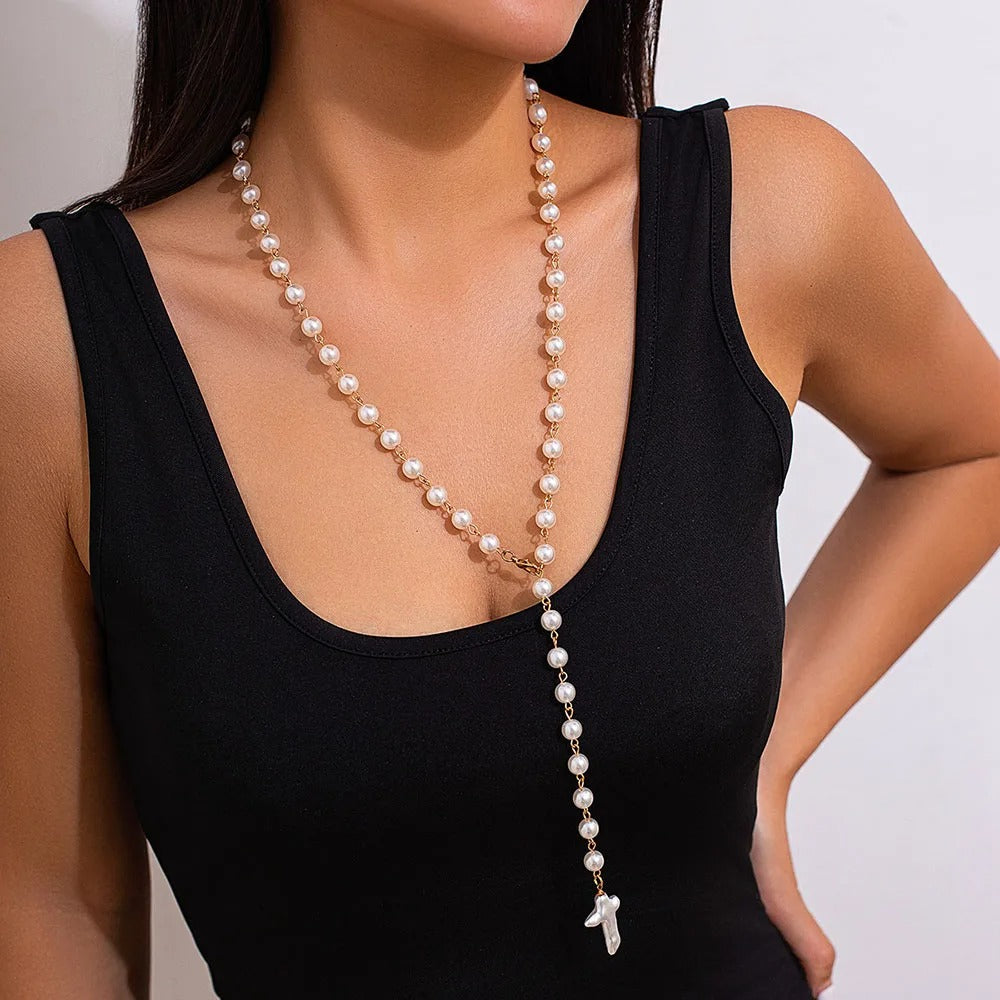 Elegant Jewelry Shell Heart Pendant Necklace Irregular Imitation Pearl Chain Unique Women Valentine's Fashion Necklace.