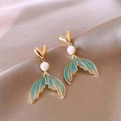 Elegant Sweet Gradient Fishtail Pearl Earrings for Ladies Party