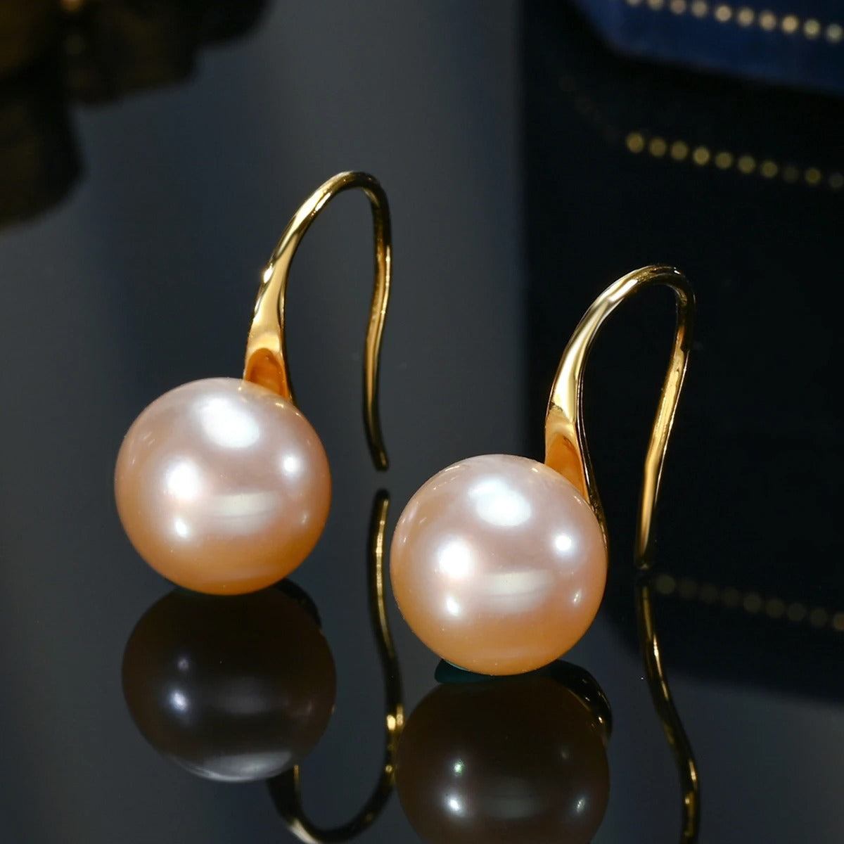 Elegant 8–9mm Cultured Freshwater Pearl Drop Earrings – 925 Sterling Silver Dangle Hooks for Women